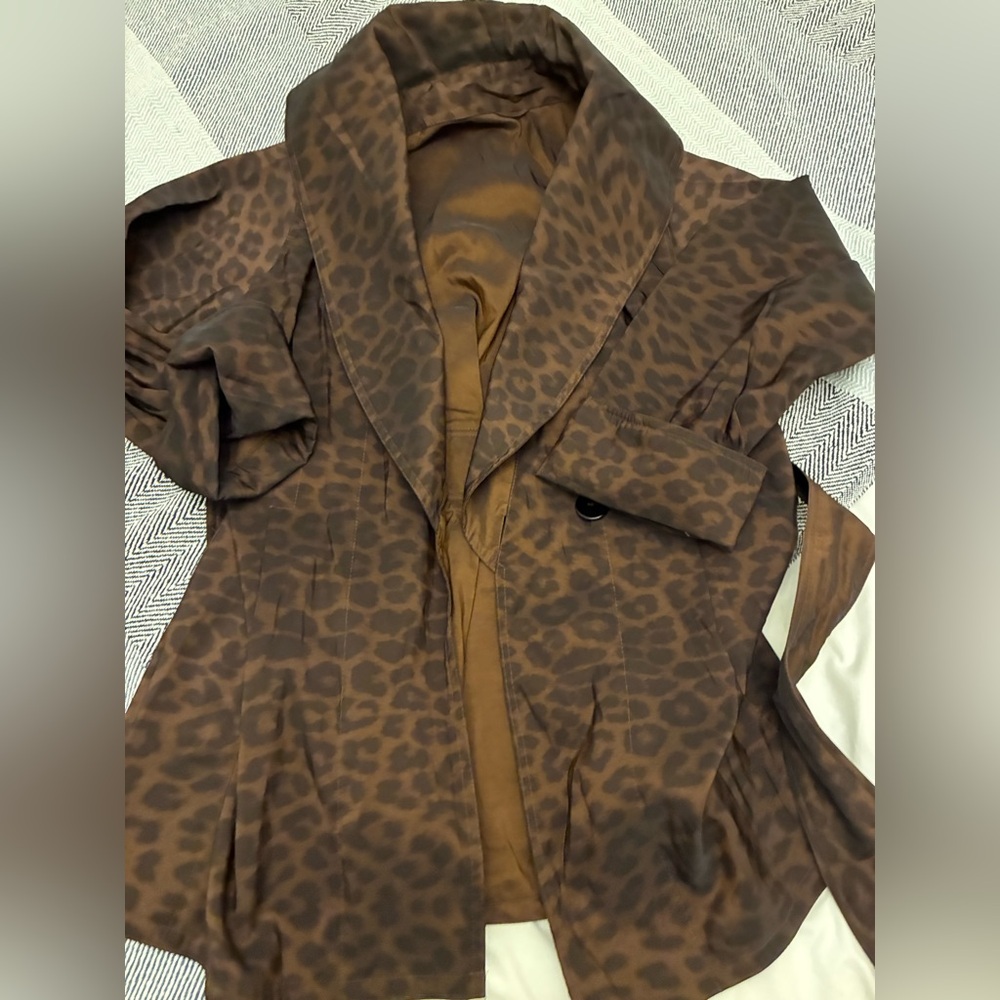 Braetan Leopard Print Wrap Robe - Picture 6 of 11